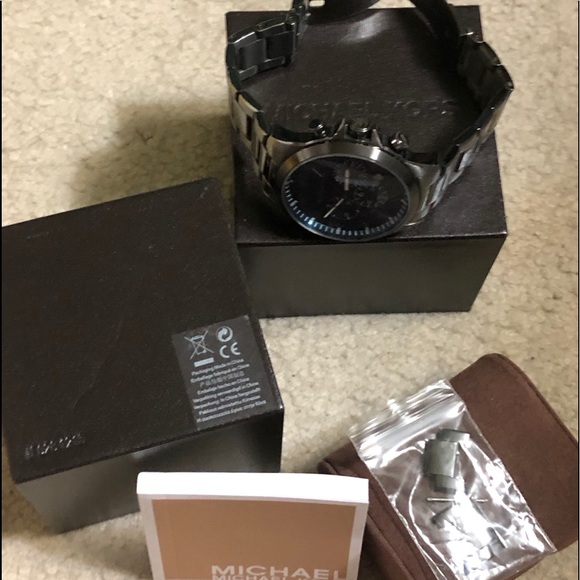 Michael Kors 24 HR Gage Chronograph Watch - Picture 5 of 6